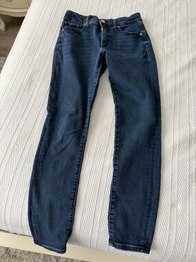 Express Women’s Jeans Size 6 Regular Mid Rise Stretch Skinny Legging Denim